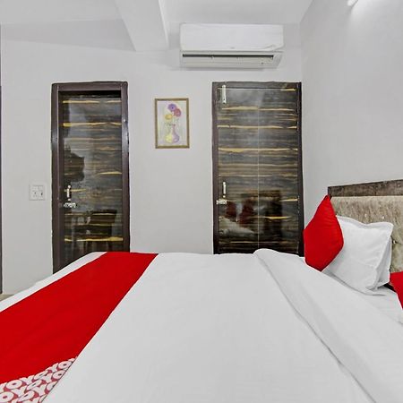 Hotel Green Olive Új-Delhi Kültér fotó